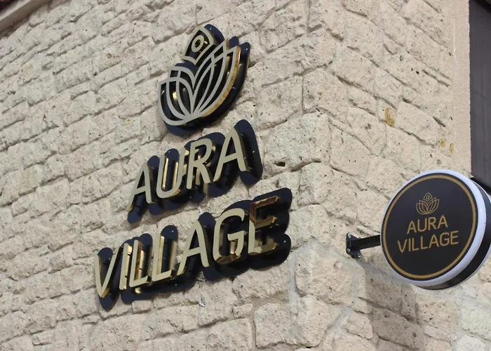 Aura Village Szálloda